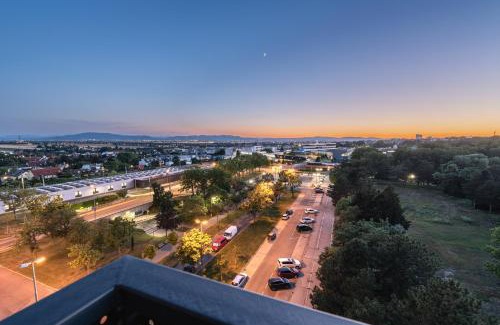 Favoriten Apartment | Serene Retreat at Grüne Oase with Family-Friendly Amenities