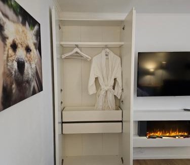 Lichtenrade Apartment | Relaxing Urban Retreat - Just 22 Min to Potsdamer Platz