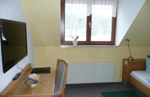 Hildburghausen House | Discover Grüner Baum: Your Budget-Friendly Getaway