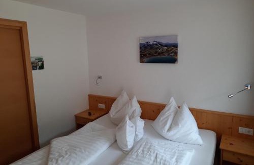 Vorderlanersbach Bed & Breakfast | Experience the Comfort of Grünwaldhof: 9/10 Rated Stay