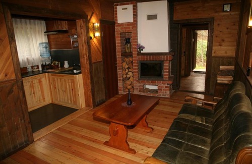 Skangali House | GRĪVIŅU Pirts: Family-Friendly Retreat with Hot Tub