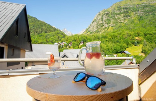Saint-Colomban-des-Villards Condo | Grand Apartment: Relaxing Stay Near Ski Lifts and Spa
