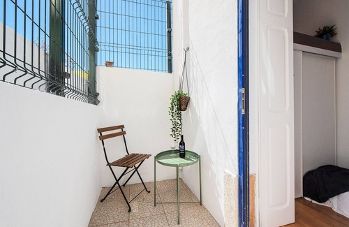 Alfama Apartment | Discover Graça: Enjoy Lisbon with Family-Friendly Amenities