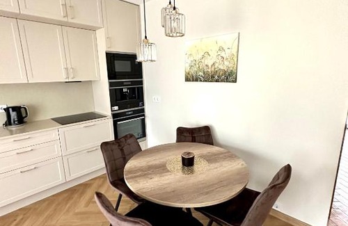 Palanga Apartment | Perfect Getaway at Gražinos poilsio namai: Oceanfront Bliss
