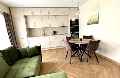 Palanga Apartment | Perfect Getaway at Gražinos poilsio namai: Oceanfront Bliss