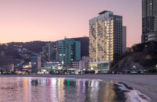 Seo Hotel | Relax at Ocean Songdo - 4-Star Hotel with Oceanfront Views