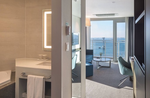 Seo Hotel | Experience the Ocean at Grab the Songdo Hotel