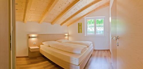 Termeno Sulla Strada del Vino House | Experience Grabmayrhof: Pet-Friendly Oceanfront Escape