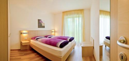 Termeno Sulla Strada del Vino House | Experience Grabmayrhof: Pet-Friendly Oceanfront Escape