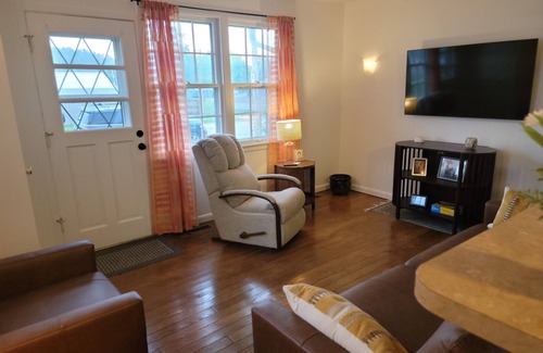 Sturgis House | Grace Cottage: Family-Friendly Retreat in Sturgis
