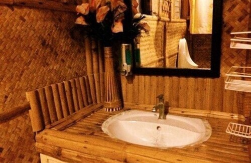 San Jose Bed & Breakfast | Discover Grace Island Resort: Family-Friendly Getaway
