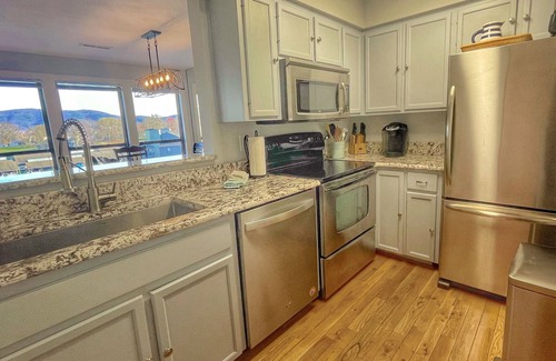 Smith Mountain Lake Condo | Discover Grace's Place at Bernard's Landing on Smith Mtn. Lake