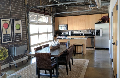 Cullman House | Grace's Retreat: Family-Friendly Escape with Lake Views