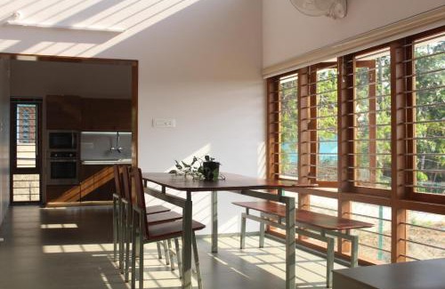 Kuttattukulam Villa | Family-Friendly Stay at Grace Villa with Great Amenities