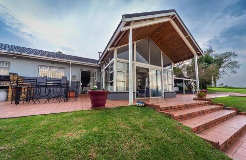 Cathkin Park House | Pet-Friendly Graceland Self-Catering Cottages with Ocean View