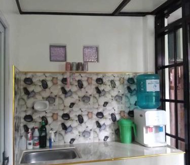 Polillo Bed & Breakfast | Cozy Gracia's Transient House with Breakfast & Family-Friendly