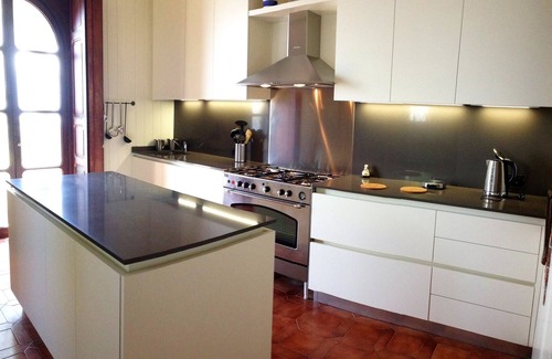 Verbania Villa | Inviting Villa with Pool and Ocean Views - Villino San Remigio