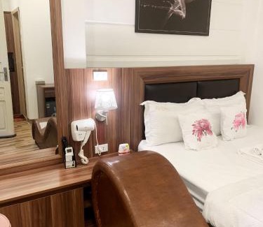 Thanh Tri Hotel | Discover GRAD Dai Thanh Hotel: Family-Friendly Escape