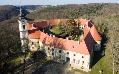 Tisina House | Discover Grad Goričko: Family-Friendly & Accessible Retreat