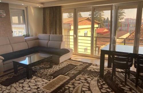 Gradiska Apartment | Experience Gradiska: 4-Star Stay with Hot Tub & Breakfast
