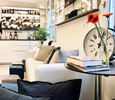 Bolognina Apartment | Discover GRADO24: Exceptional 4-Star Stay with Breakfast