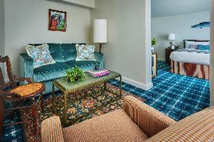 Venable Hotel | Experience Graduate Charlottesville: Pet-Friendly Retreat