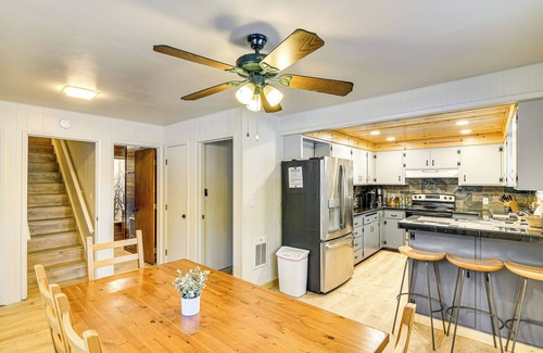 Graeagle Cabin | Inviting Graeagle Cabin with Game Room & Relaxing Spa