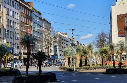 Friedrichstadt Apartment | Family-Friendly Stay at Graf-Adolflux with Restaurant Access