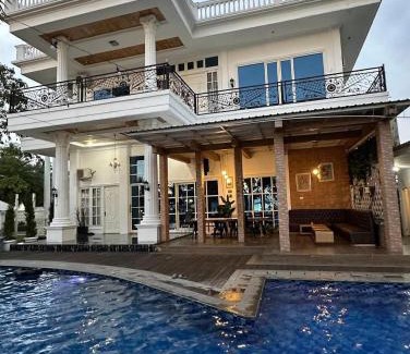 Banjarbaru Villa | GRAHA PUTIH - Guest House