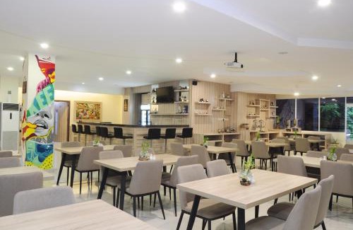 Gambir Hotel | Budget-Friendly Graha SUMSEL with Breakfast & Accessibility