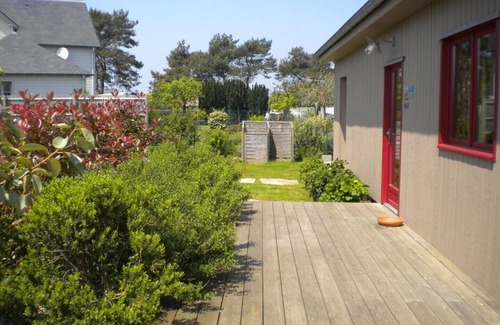 Saint-Coulomb House | GRAIN DE BLE: Beachside Retreat with Pool & Top Ratings