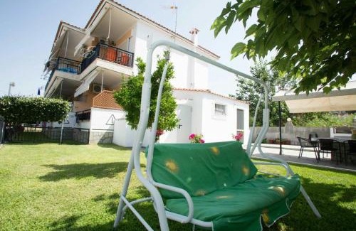 Paradhisos Apartment | Ocean View Gramatiki House: 9/10 Guest Rated Haven