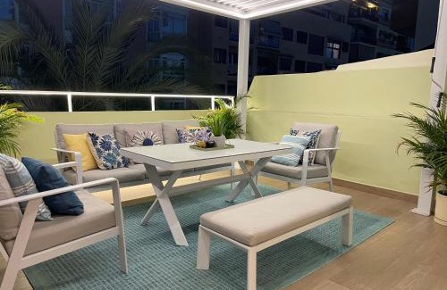 Alicante Apartment | Central Alicante Penthouse with Terrace – 10/10 Guest Rated
