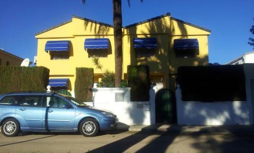 Gandia House | Relaxing Gran Adosado with Private Pool in Tranquil Area