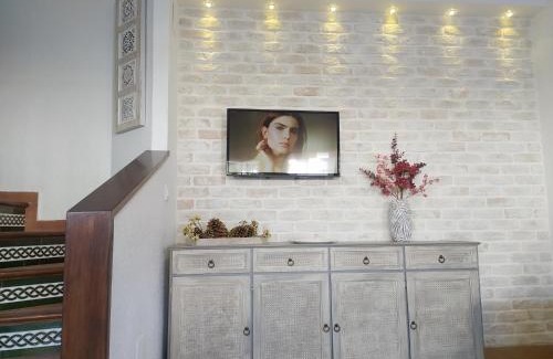 Islantilla House | Cozy Corner Townhouse Steps from the Beach in La Antilla