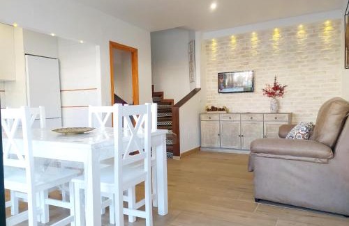 Islantilla House | Cozy Corner Townhouse Steps from the Beach in La Antilla