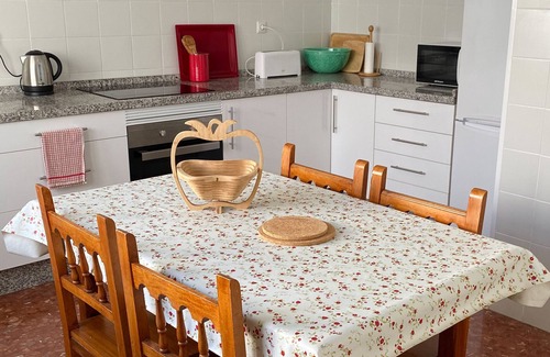 Vistaalegre Apartment | Stunning Gran Apartamento Near Judería with Breathtaking Views