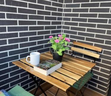 Barakaldo Apartment | Exceptional Gran Bilbao XI: Family-Friendly & Accessible Stay