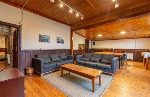 Villa Arelauquen House | Exceptional Gran Casa with Lake Views and Child-Friendly Perks