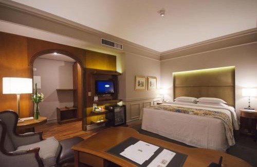 Brooklin Novo Hotel | Discover Gran Estanplaza Berrini: 5-Star Stay with Pool & Hot Tub