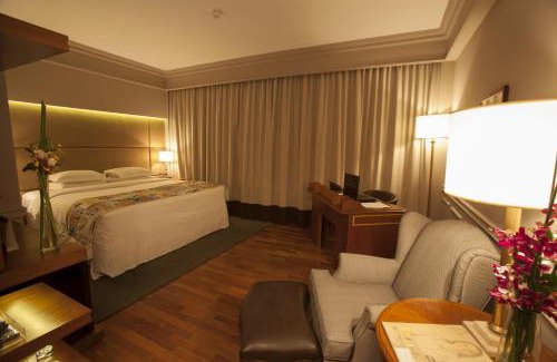 Brooklin Novo Hotel | Discover Gran Estanplaza Berrini: 5-Star Stay with Pool & Hot Tub