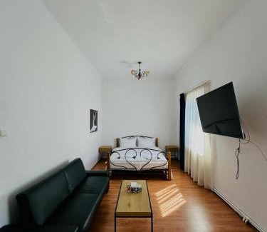 Baia Mare Hotel | Gran Gala: Family-Friendly Stay with Breakfast Included