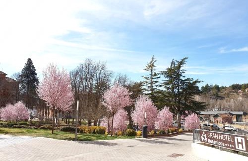 Teruel Hotel | Explore Gran Hotel Botánicos: 4-Star Family-Friendly Retreat