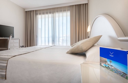 La Cala de Mijas Hotel | Relax at VIK Gran Hotel Costa del Sol with Ocean Views
