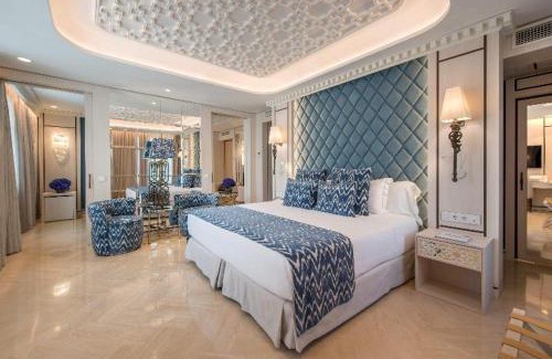 La Malagueta Hotel | Elegant Gran Hotel Miramar GL: Oceanfront Bliss with Spa