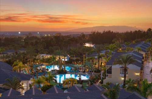 Arona Hotel | Relax at Gran Oasis Resort: Oceanfront Pool and Spa