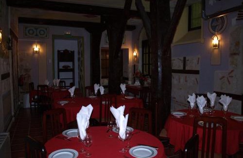 Olmedo Bed & Breakfast | Discover Gran Posada La Mesnada: Pet-Friendly Retreat