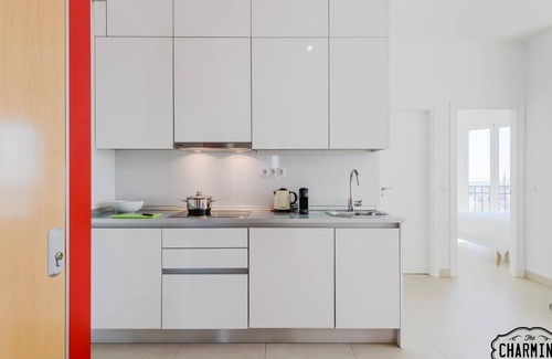 Centro Apartment | Inviting Gran Vía - Callao 4 with Scenic Views & Spa