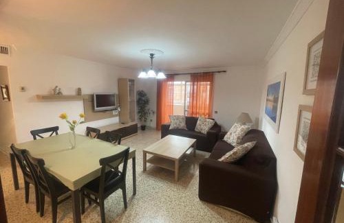 Cruz de Humilladero Apartment | Magnificent Apartment in Málaga - Pet & Child Friendly Retreat