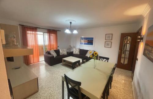 Cruz de Humilladero Apartment | Magnificent Apartment in Málaga - Pet & Child Friendly Retreat